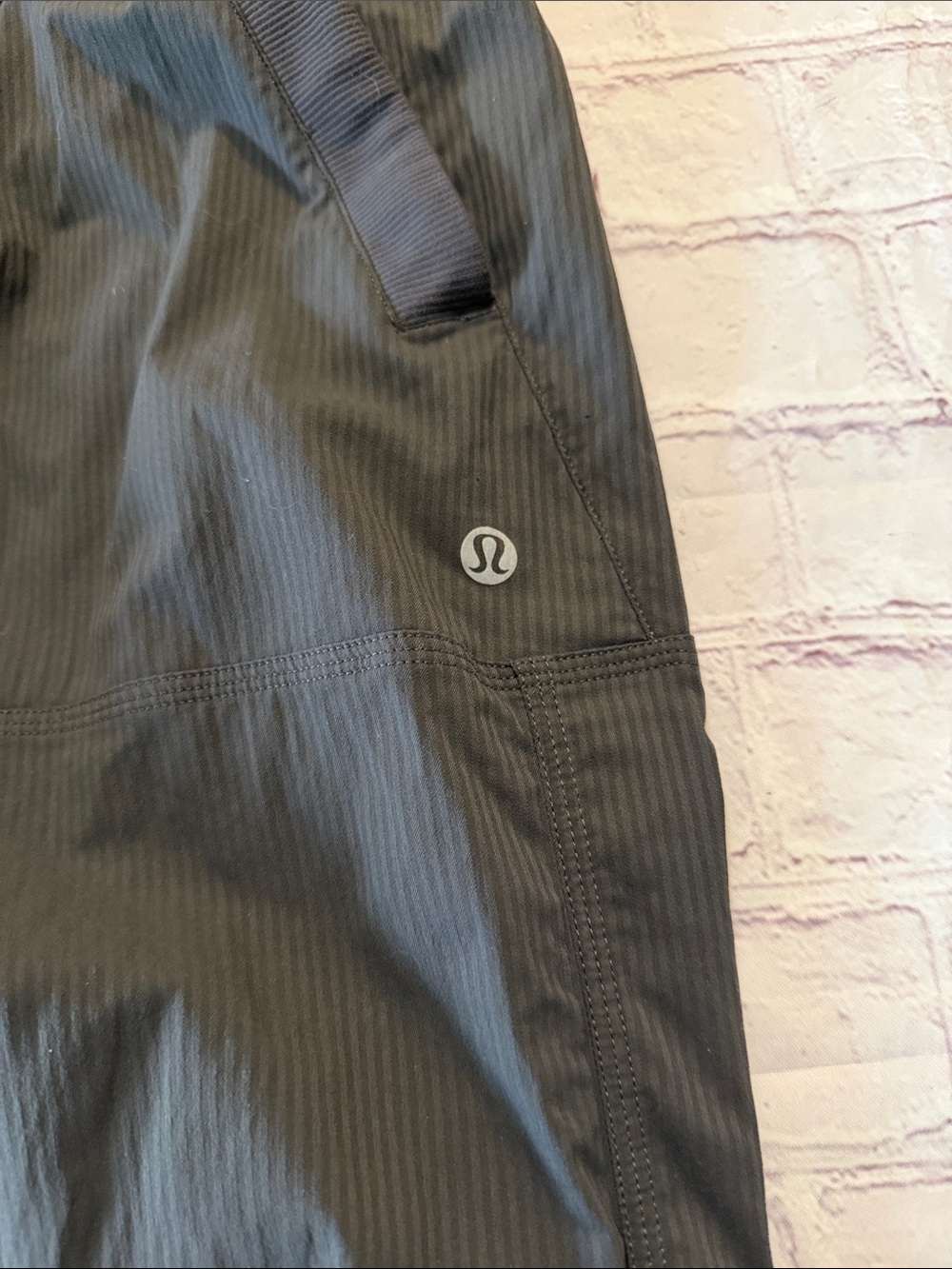 Lululemon Dance Studio Mid-Rise Pant *Short Graphite Grey Size 6 - Picture 8 of 9